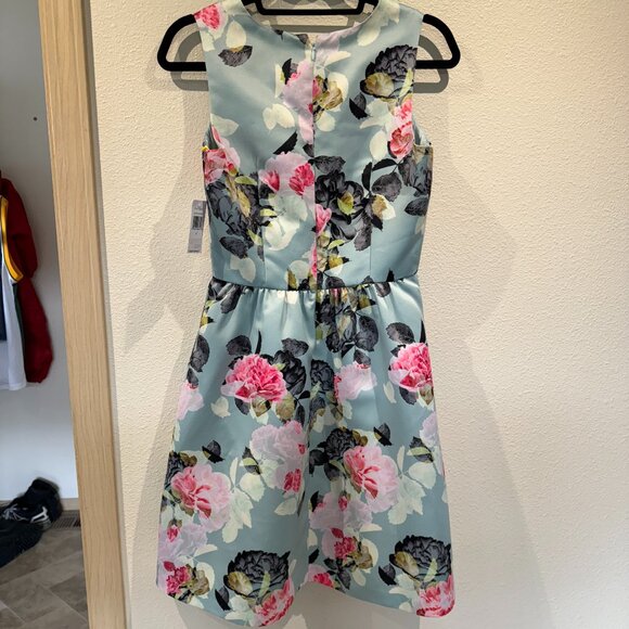 CeCe Floral Dress NWT - Picture 4 of 12